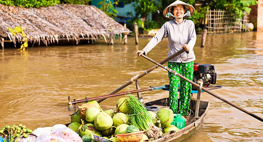 Day 3: Ho Chi Minh City - Ben Tre - Can Tho (180km - 3h30) (Breakfast, Lunch)